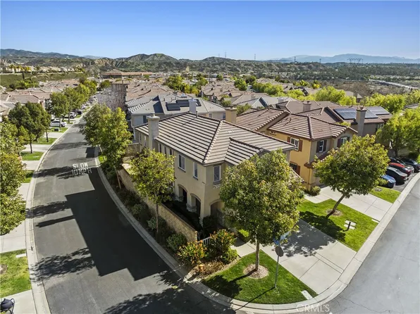 29116 Manzanita Ln, Santa Clarita, CA 91354