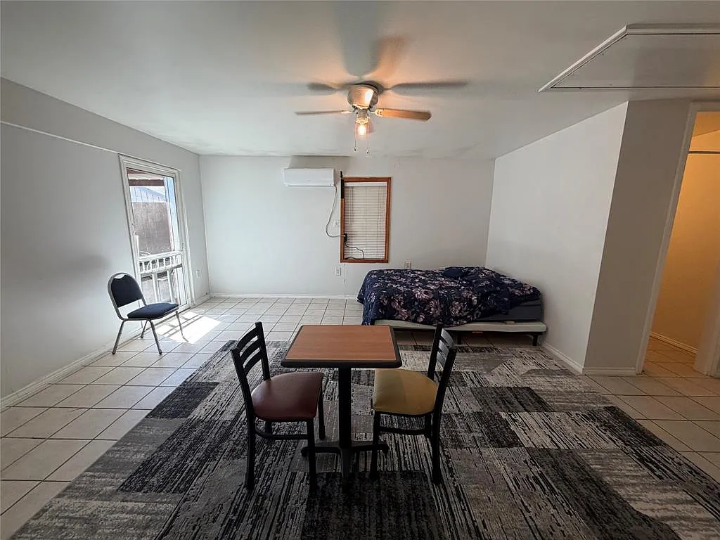 1 bed, 1.0 bath, 460 sqft, $850 — Photo 3