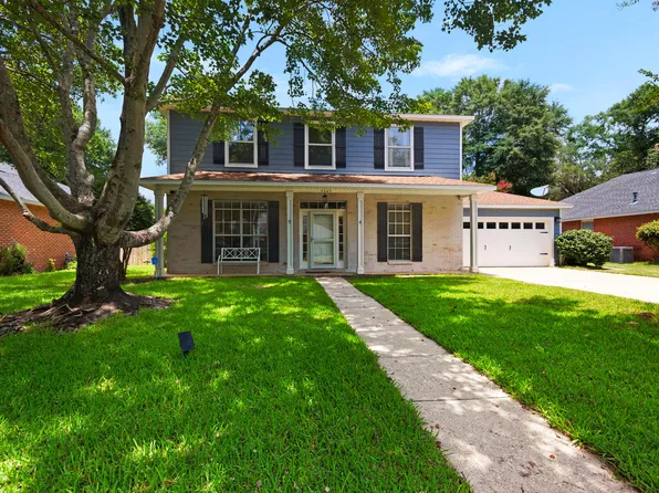 4323 Hidden Lakes Dr, Niceville, FL 32578