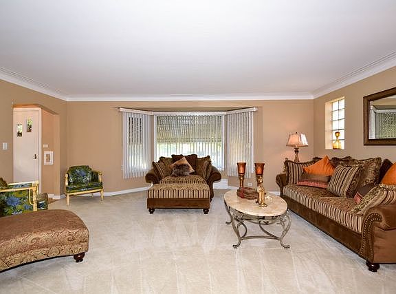 3rd image of 2307 N Newland Ave