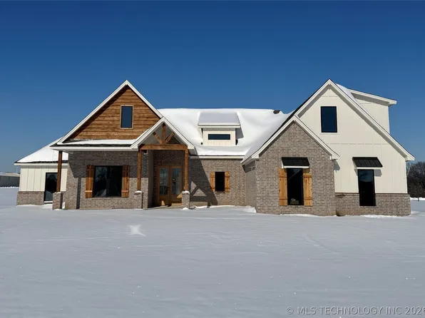 956 Bluebird Ln, Pryor, OK 74361