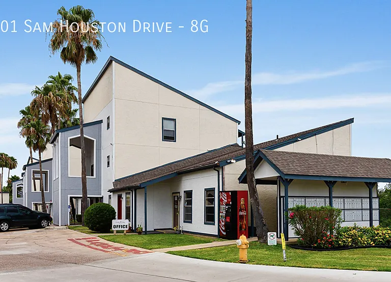 1501 Sam Houston Dr — Photo 48