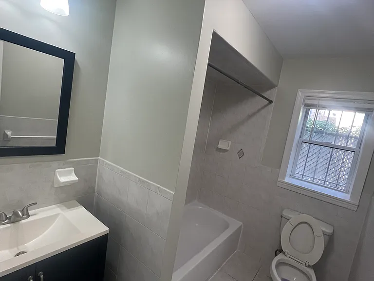 132 Fabyan Pl #1A — Photo 8