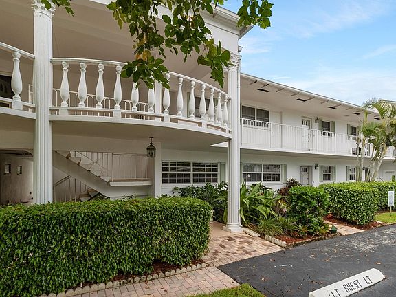 3rd image of 2820 NE 30th Street #12