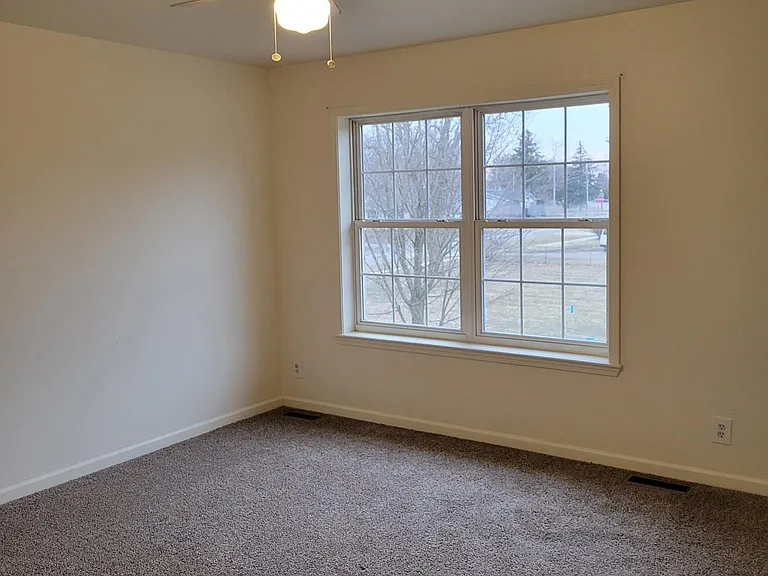 537 Bowers Rd — Photo 7