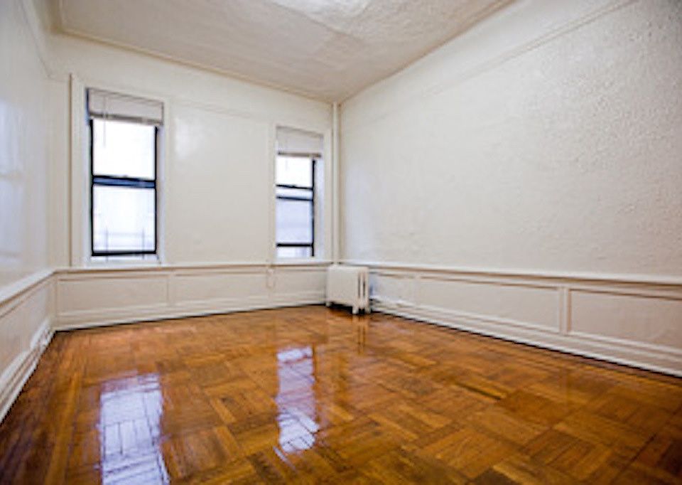 2nd image of 1409 E 103rd St
