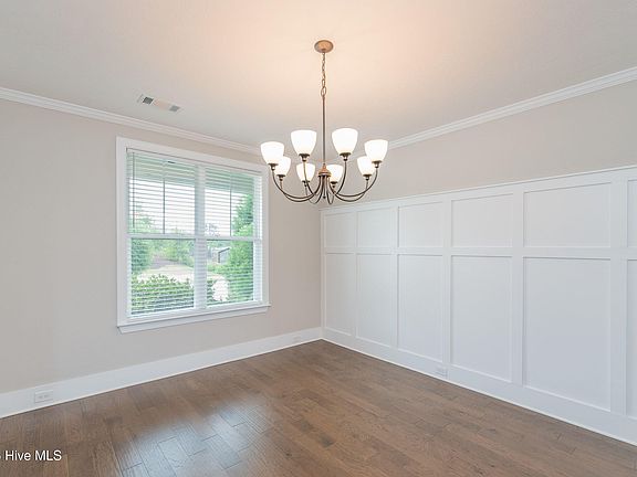 4th image of 3110 Wayne Drive