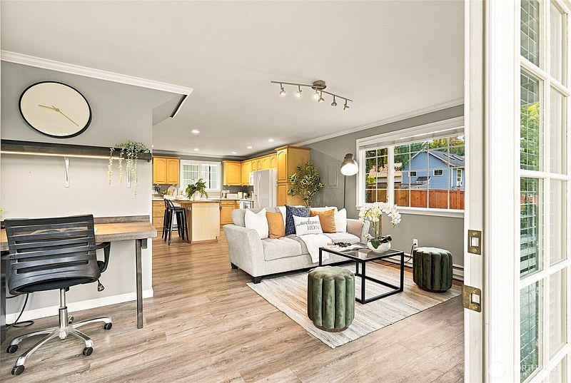 3rd image of 20818 Royal Anne Road
