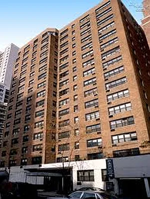 Rented by Town Residential | media 28