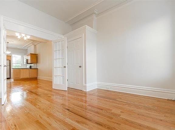 2nd image of 325 Montgomery St #2