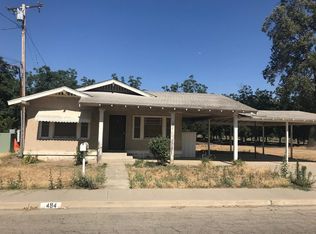 494 S Avery Ave, Farmersville, CA 93223