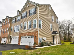 332 W Hamlin Ave, Telford, PA 18969