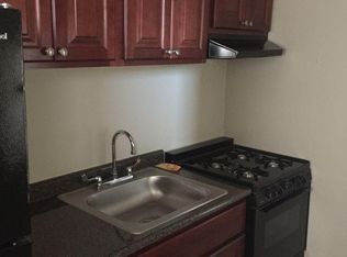 800 S 49th St #A8, Philadelphia, PA 19143