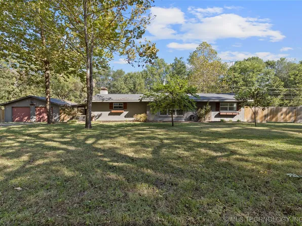 31419 E 718th Rd, Wagoner, OK 74467