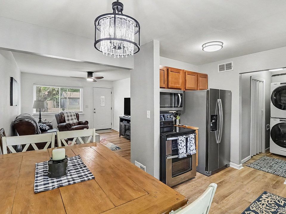 16042 Lauren St, photo 11
