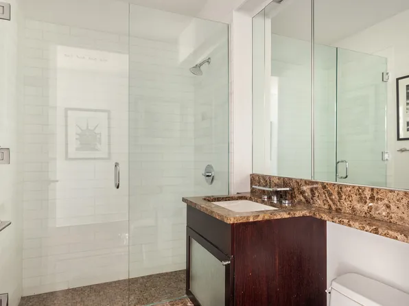 207 East 57th Street image 7 of 7