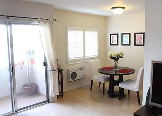 4th image of 1325 Wellesley Ave APT 208