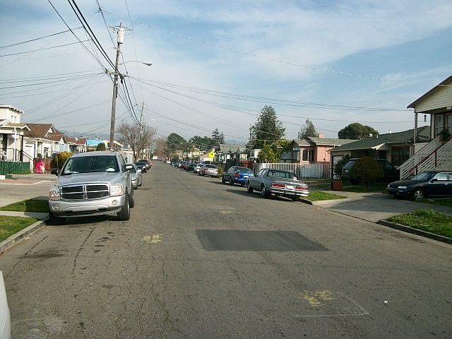 2nd image of 1118 86th Ave