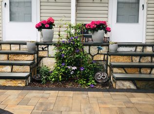 36 Hilltop Rd, New Haven, CT 06515