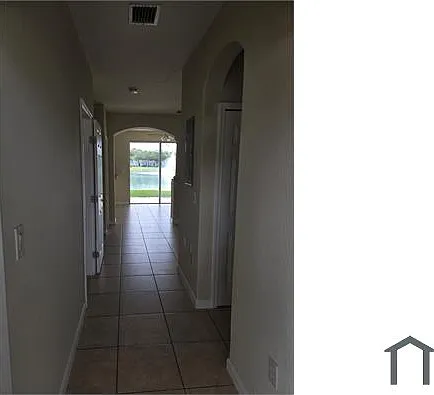 4 bed, 1400 sqft, $2,580 — Photo 4