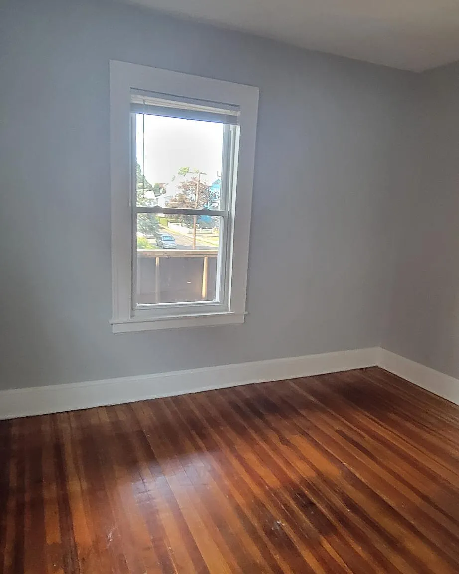 2 bed, 900 sqft, $1,500 — Photo 3