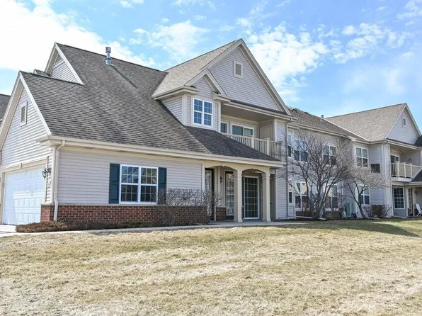 W206N16706 Blackberry CIRCLE, Jackson, WI 53037