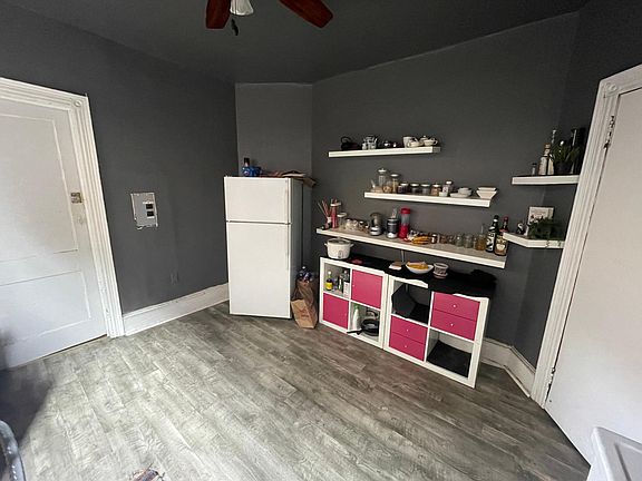 3rd image of 4219 Baltimore Ave #2R