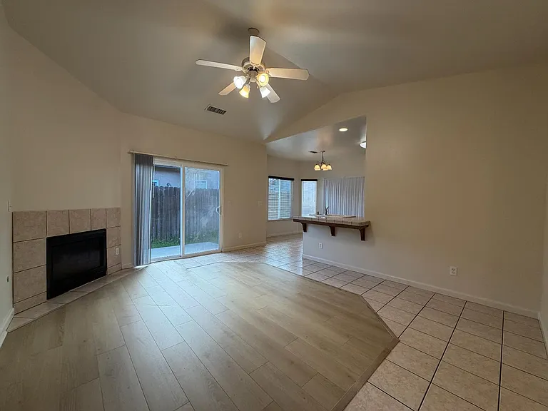 4723 W Clinton Ave #101 — Photo 3