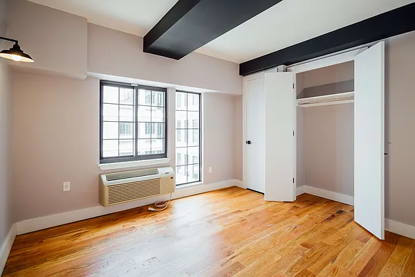 Rented by Nooklyn NYC LLC | media 13