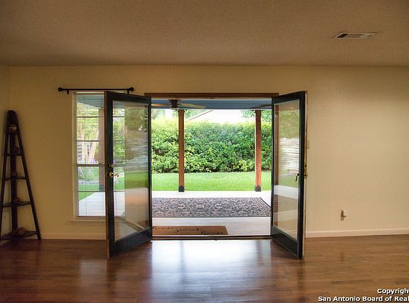 4th image of 11414 Blue Mesa Dr