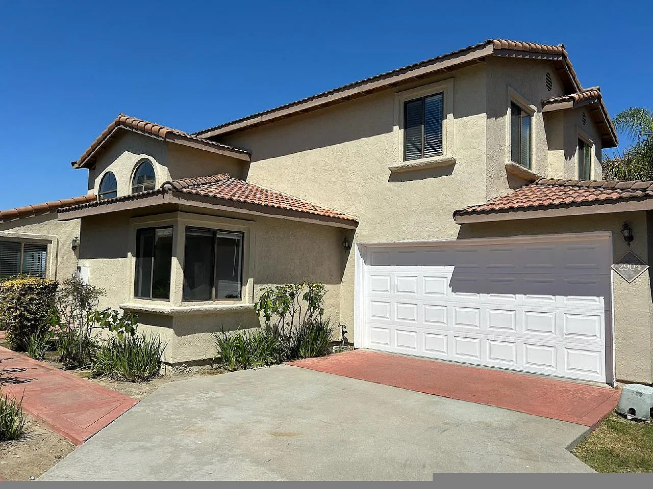 4 bed, 2100 sqft, $4,465 — Photo 1