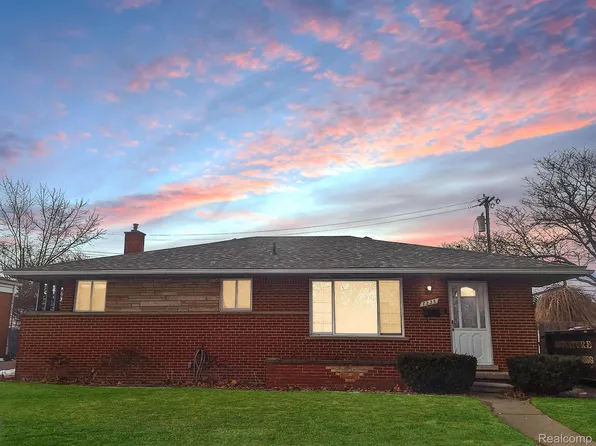 7235 Fairwood Dr, Dearborn Heights, MI 48127