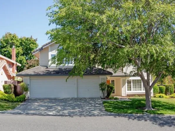 106 Bordeaux Ln, Scotts Valley, CA 95066
