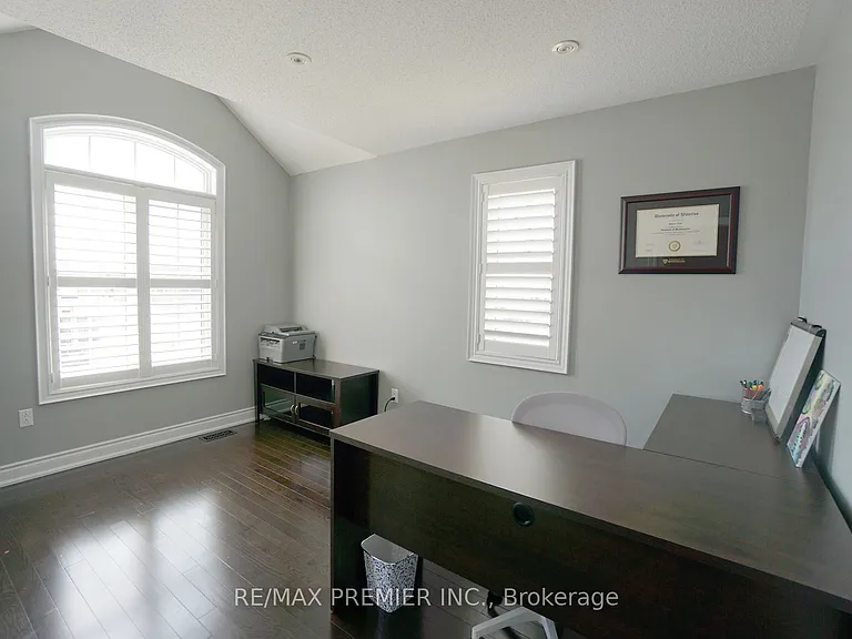 48 Heron Hollow Ave — Photo 20
