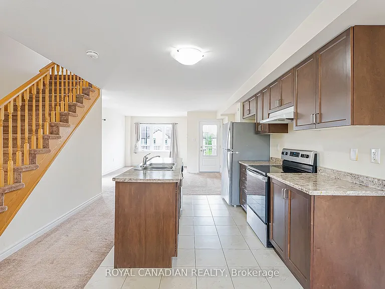 756 Linden Dr — Photo 13