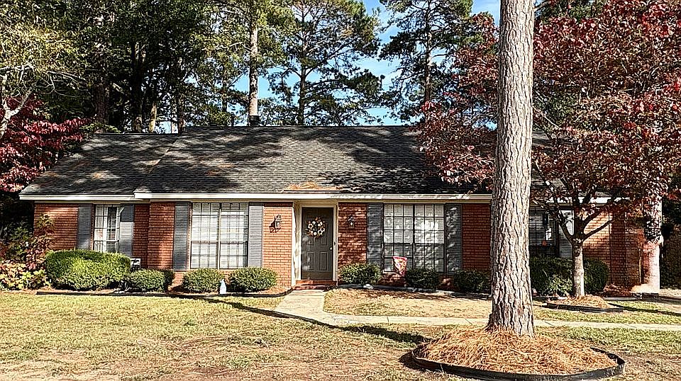 1st image of 642 Mary Ann Dr