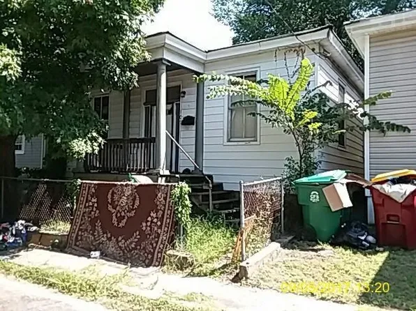 107 Walkover St, Petersburg, VA 23803