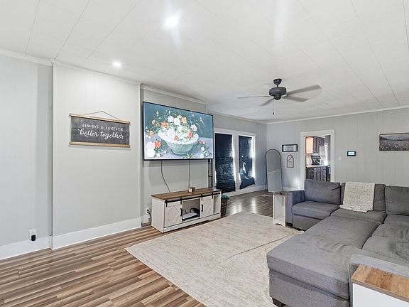 3rd image of 1317 4th St