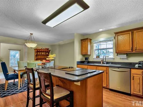 612 Shiretown Ln, Wake Forest, NC 27587