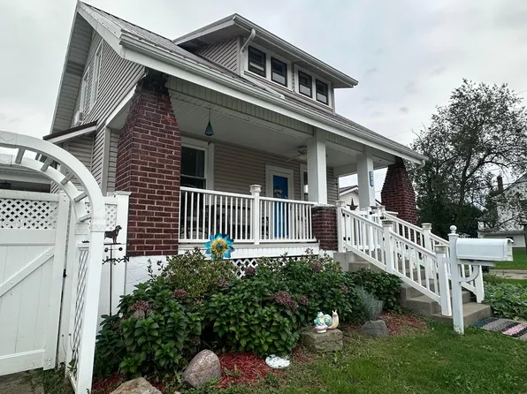 435 S 16th St, Coshocton, OH 43812