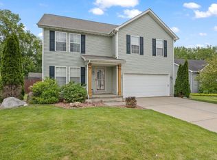 1512 Pine Creek Rd, Valparaiso, IN 46383