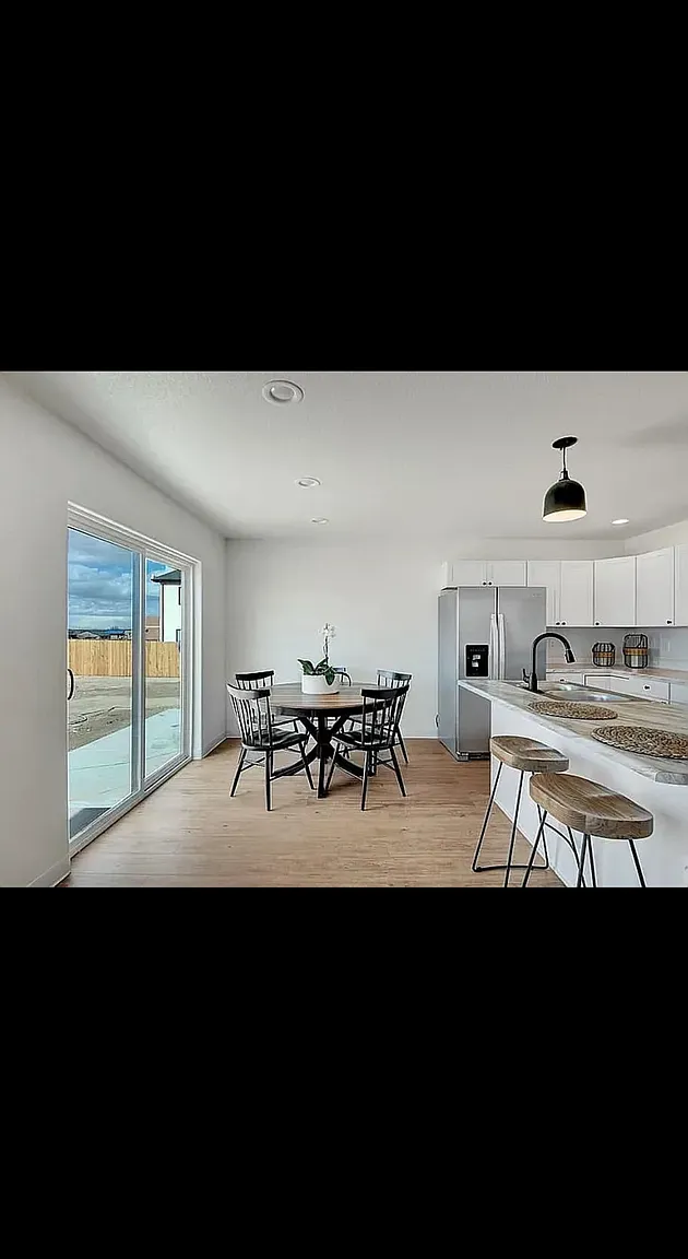 3 bed, 2.5 bath, 1500 sqft, $2,000 — Photo 4