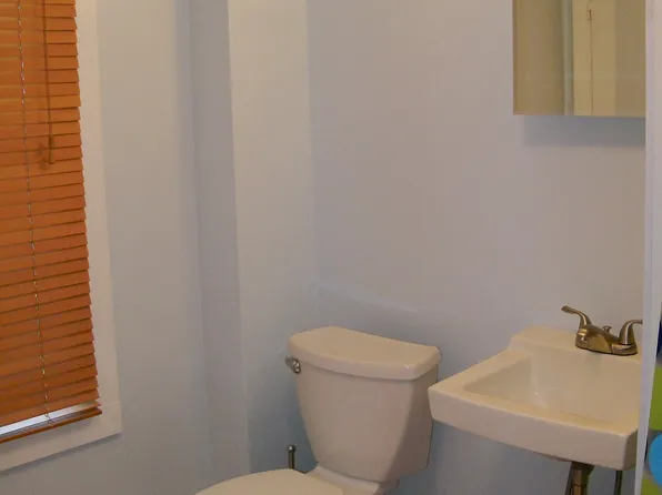 65 Ulster Ave, Saugerties, NY 12477