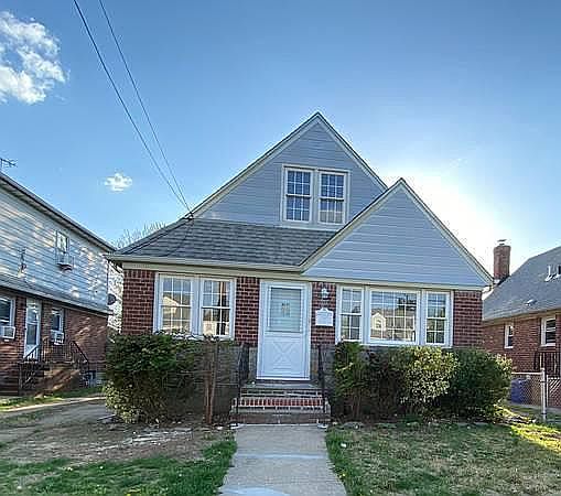 1st image of 8238 260th St