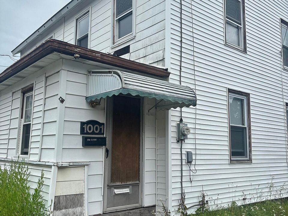 1st image of 1001 Schwabe St