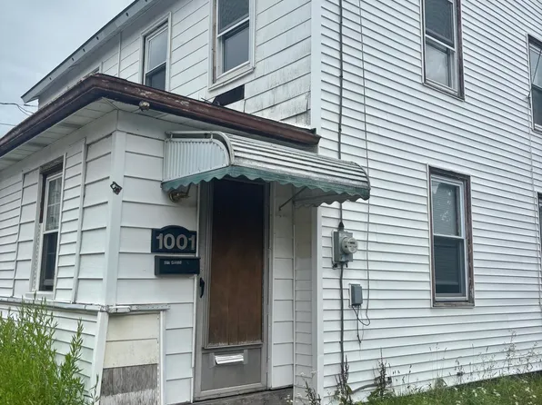 1001 Schwabe St, Freeland, PA 18224