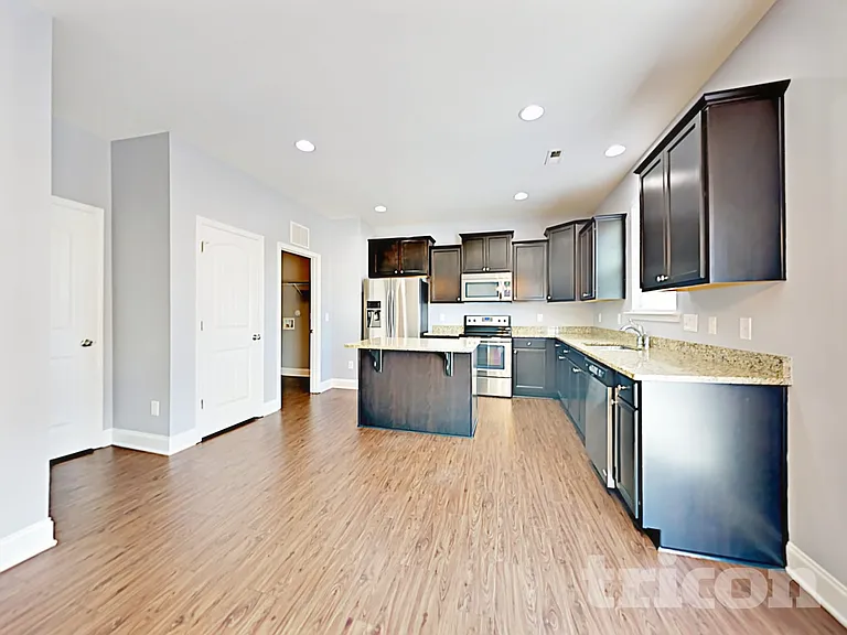 163 Green Willows Dr — Photo 7