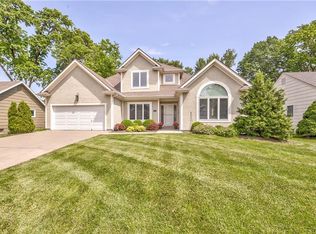 6424 W 100th Ter, Overland Park, KS 66212