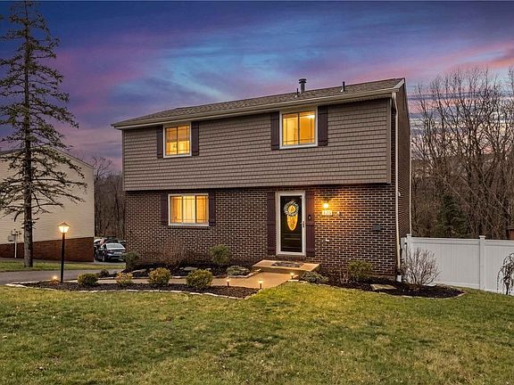2nd image of 128 Darnley Dr