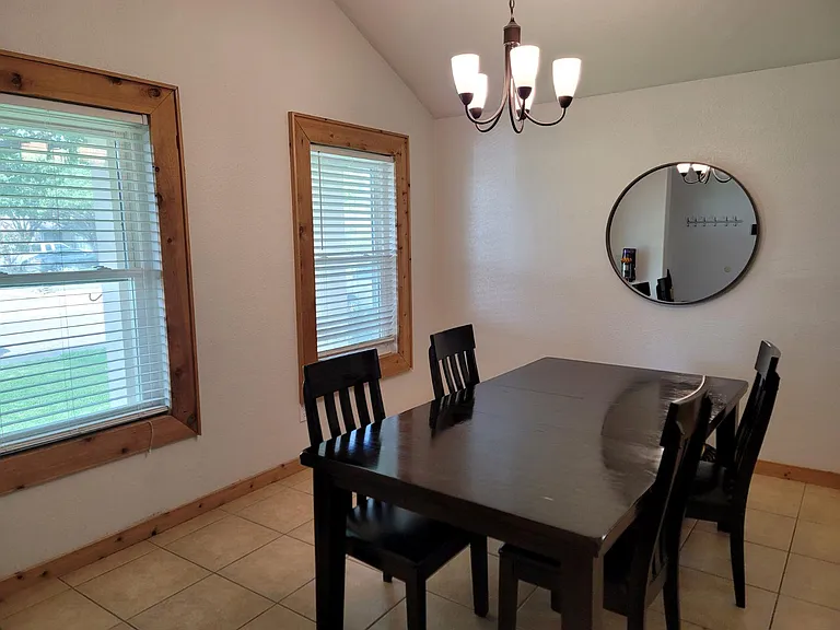 108 Warner Bnd — Photo 3